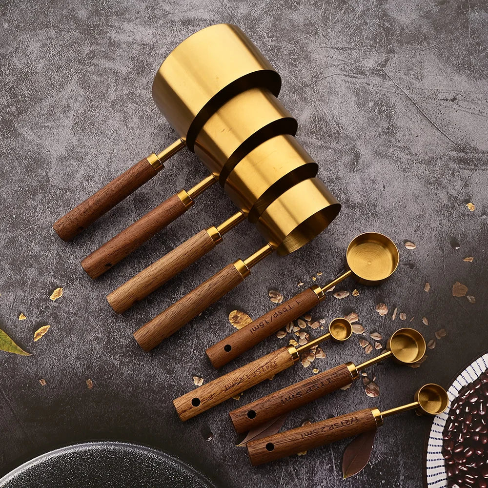 Wooden Handle Measuring Set